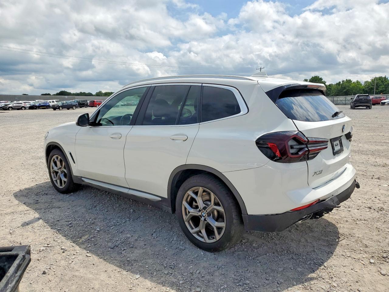 2022 BMW X3 xDrive30I - Image 2