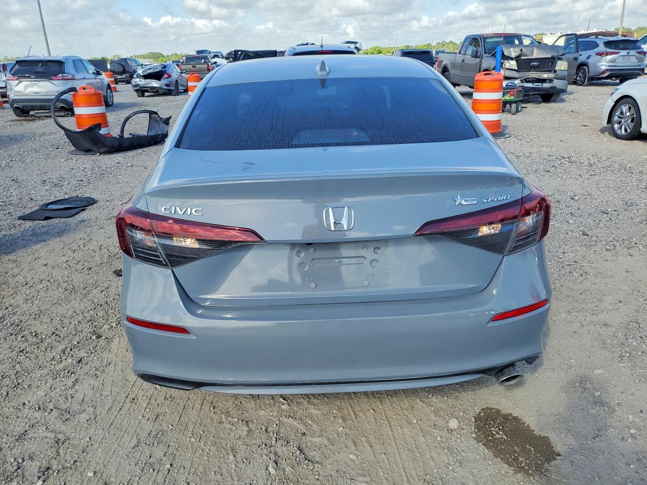 2025 Honda Civic Sport - Image 6