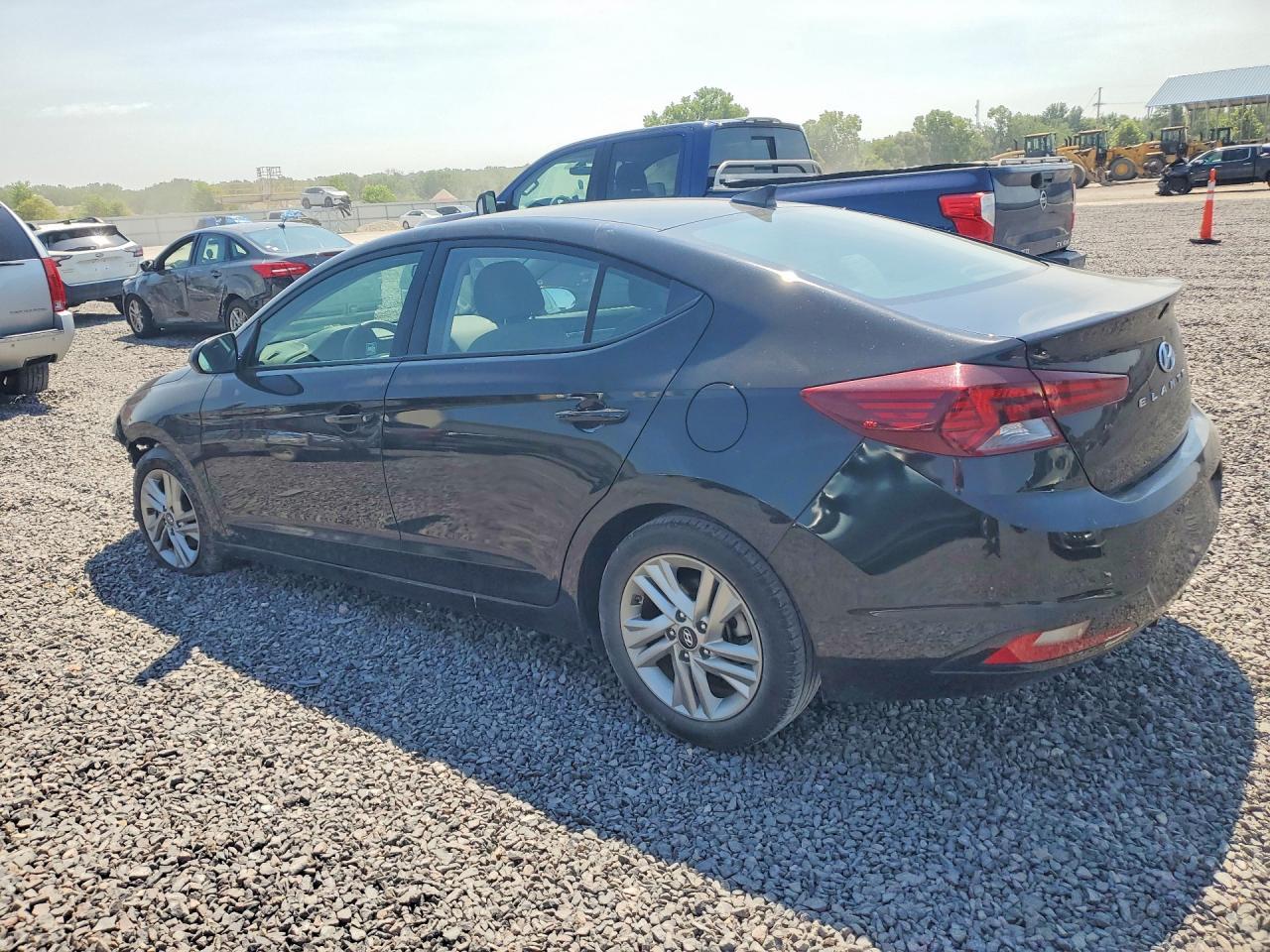 2020 Hyundai Elantra Sel - Image 2