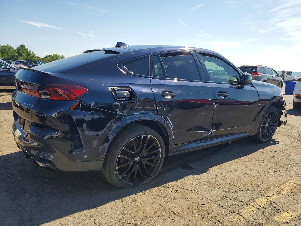 2022 BMW X6 xDrive40I - Фото 3