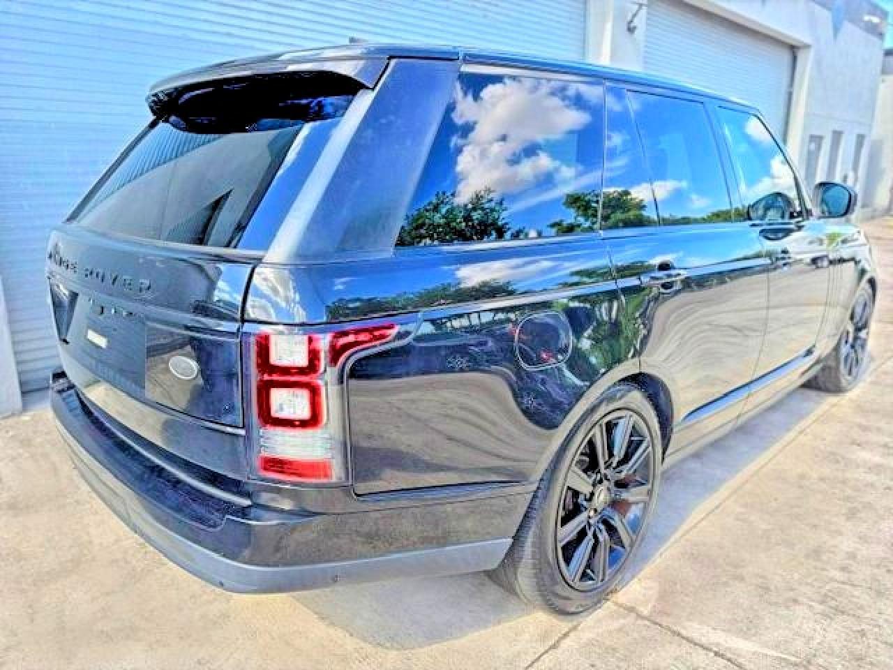 2017 Land Rover Range Rover Hse - Image 3
