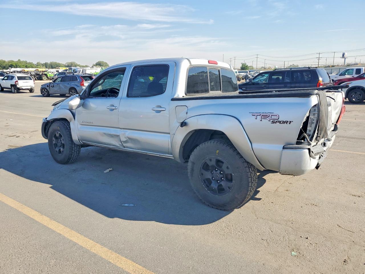 2005 Toyota Tacoma Double Cab - Image 2
