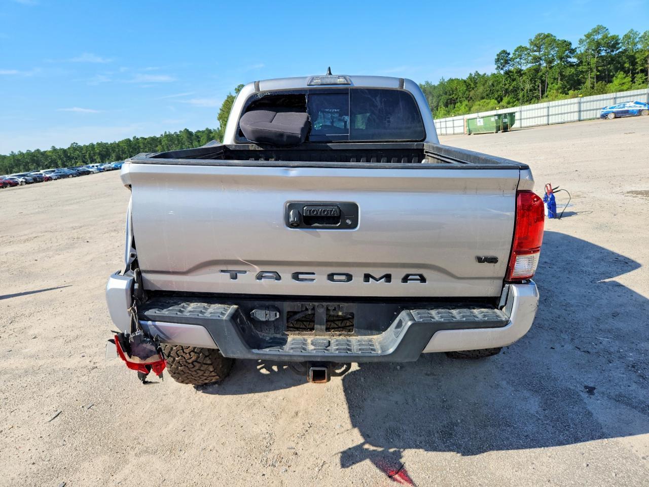 2017 Toyota Tacoma Trd Sport - Image 6