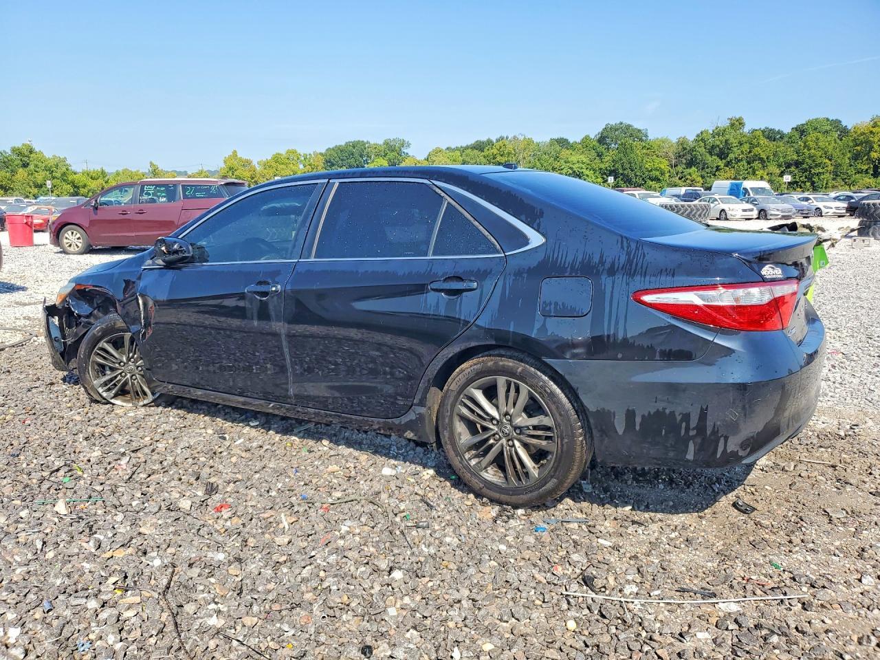 2016 Toyota Camry Se - Image 2