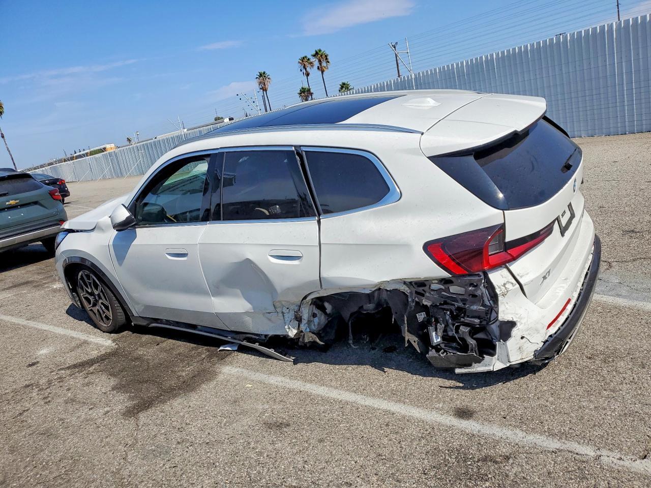 2025 BMW X1 xDrive28I - Фото 2