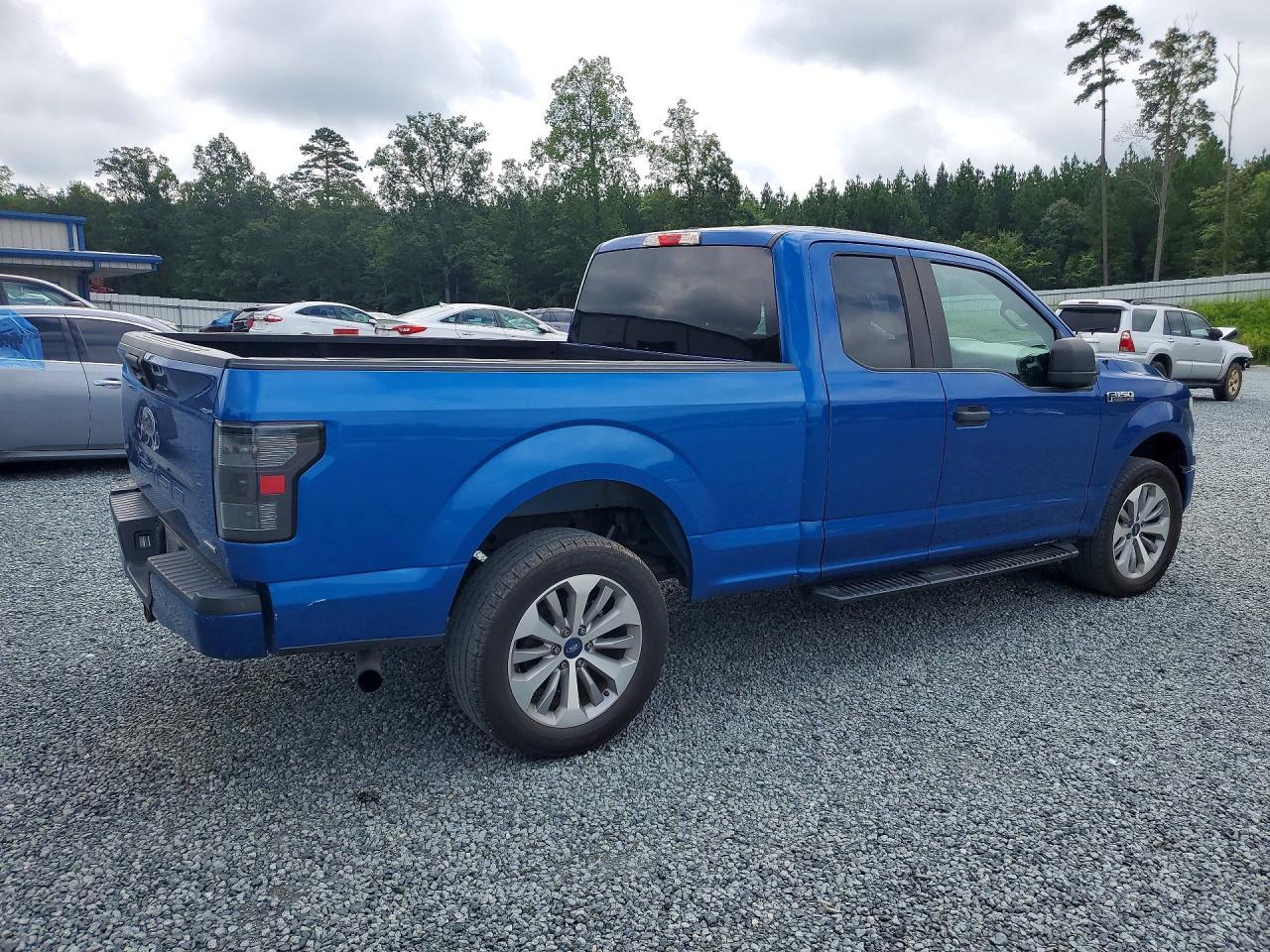 2018 Ford F150 Super Cab - Фото 3
