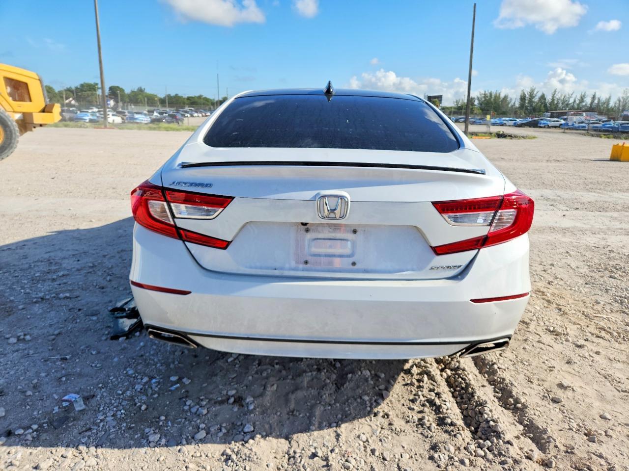 2022 Honda Accord Sport - Image 6