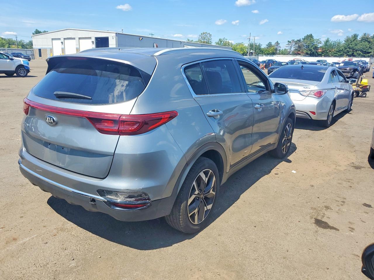 2020 Kia Sportage Ex - Фото 3