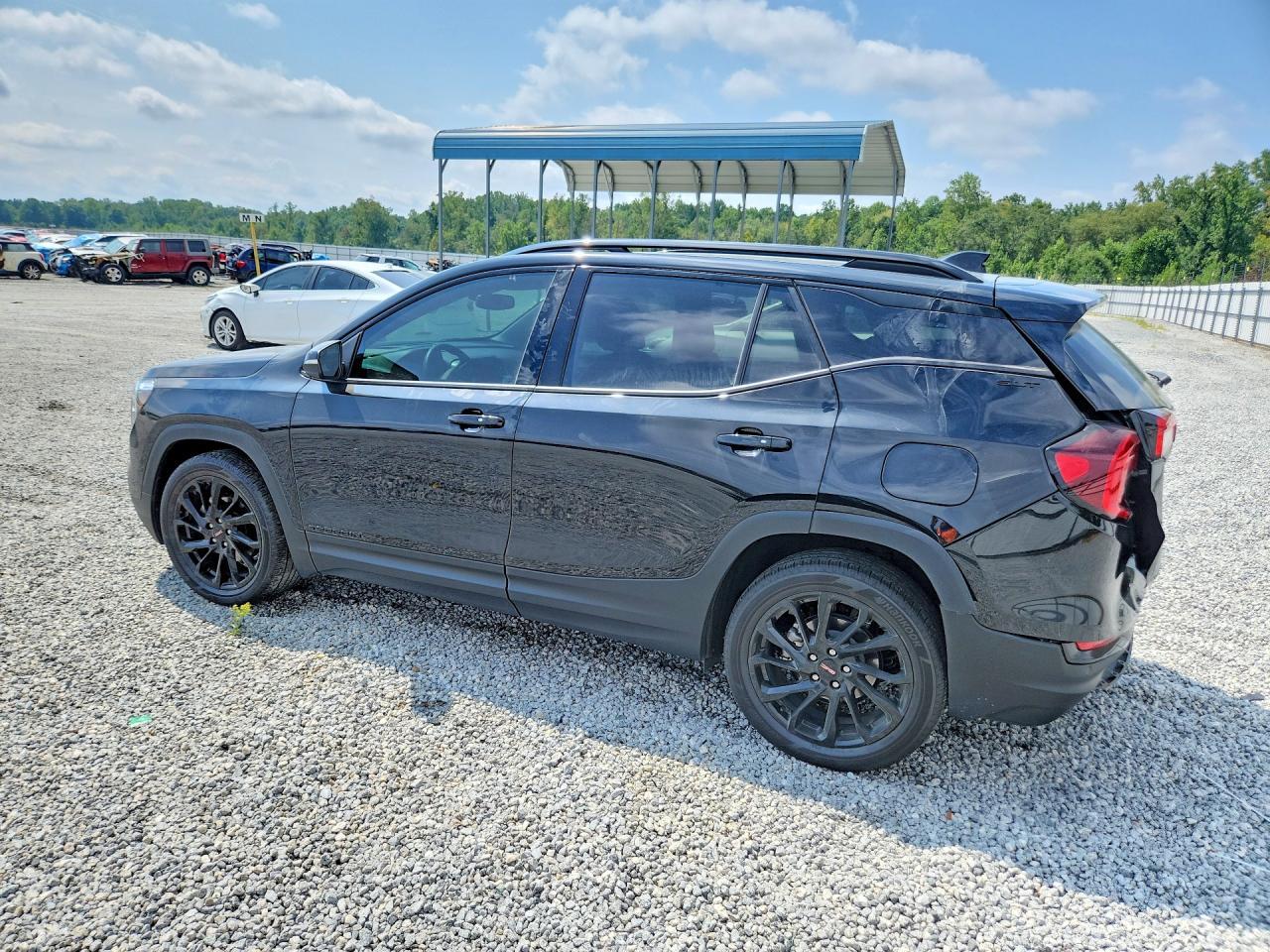2024 GMC Terrain Slt - Фото 2