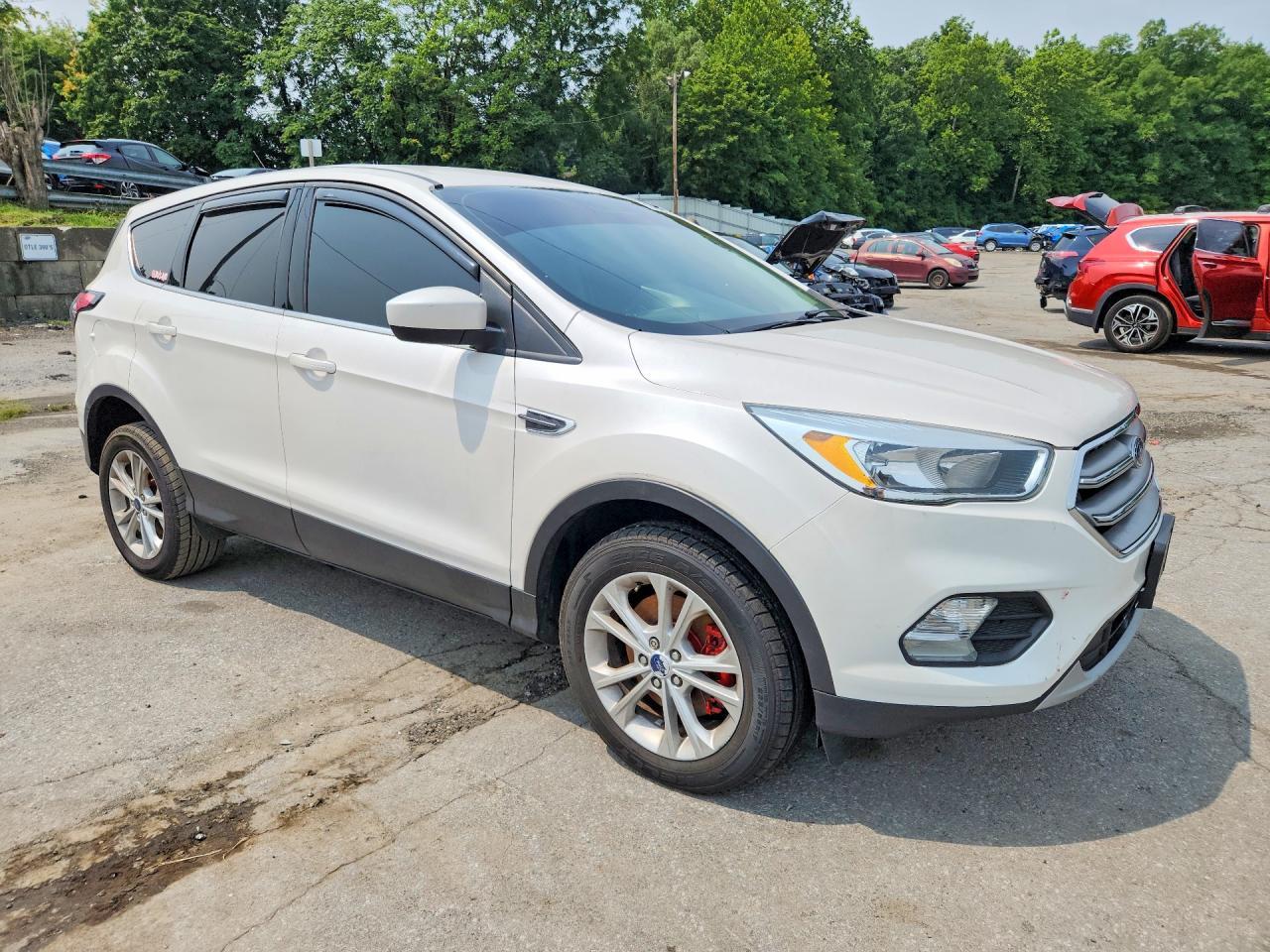 2017 Ford Escape Se - Фото 4