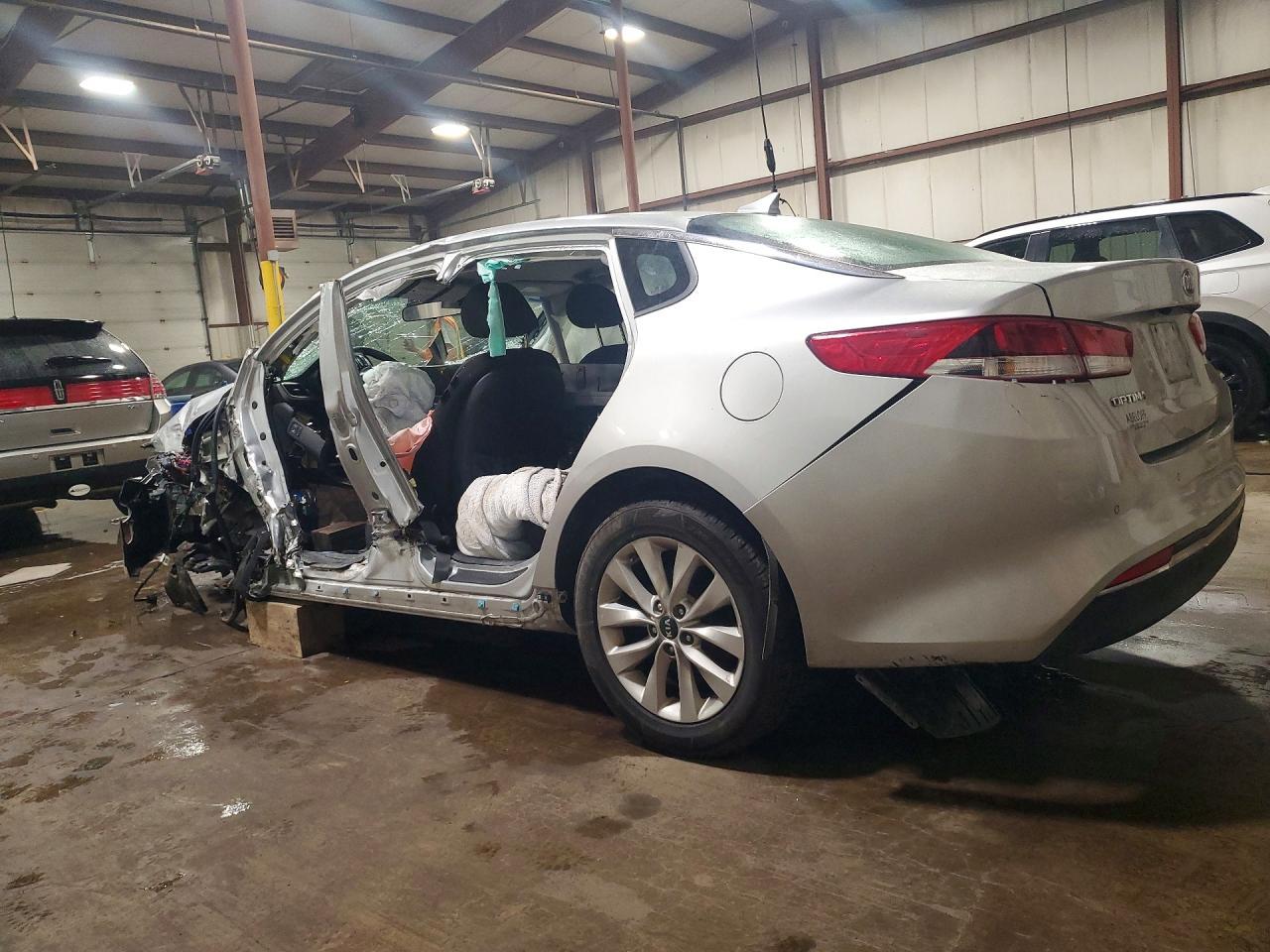 2018 Kia Optima Lx - Фото 2