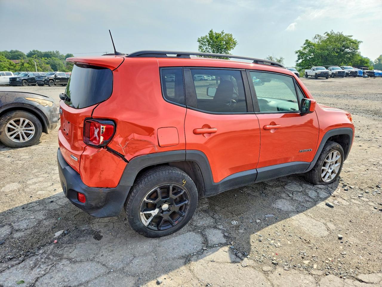 2019 Jeep Renegade Latitude - Фото 3