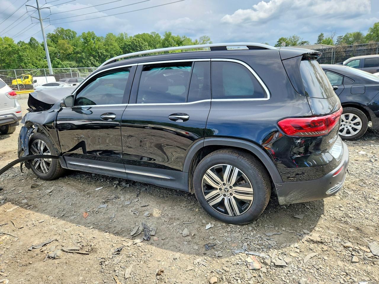 2023 Mercedes-Benz Eqb 250+ - Image 2