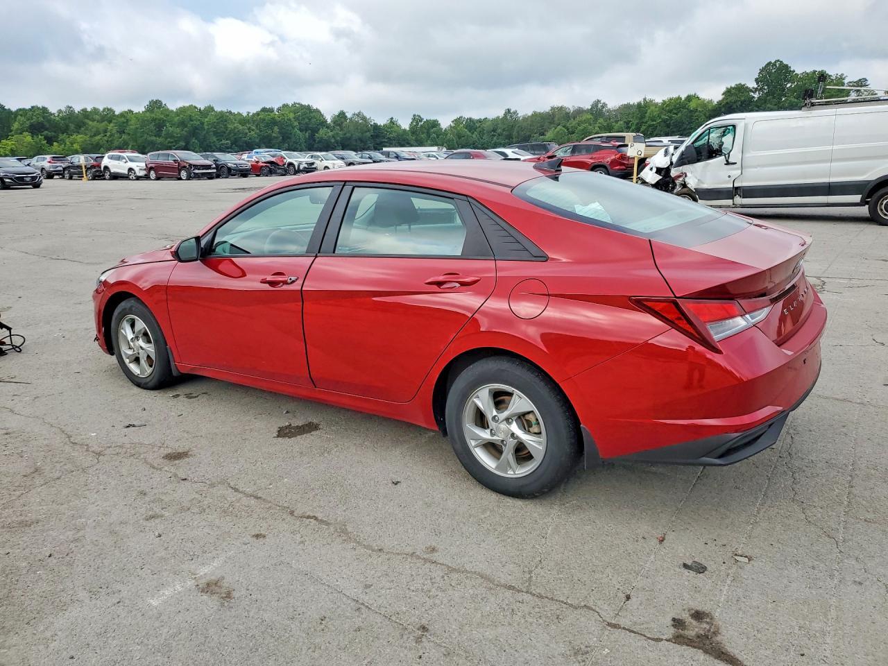 2023 Hyundai Elantra Se - Image 2
