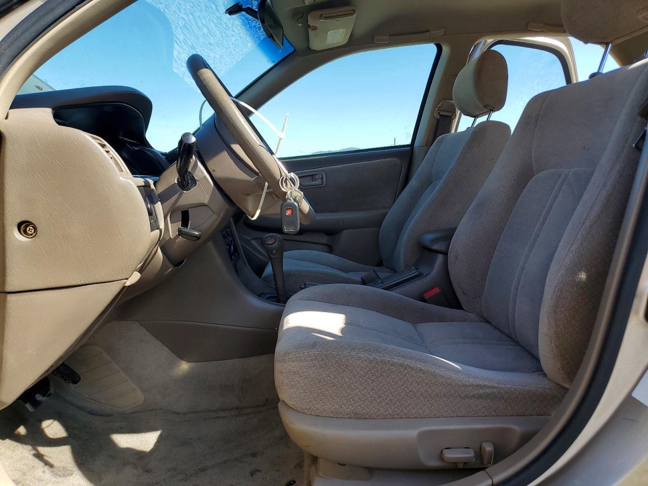 2000 Toyota Camry Le - Фото 7