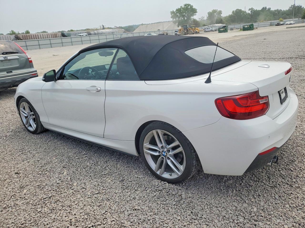 2017 BMW 230I - Фото 2