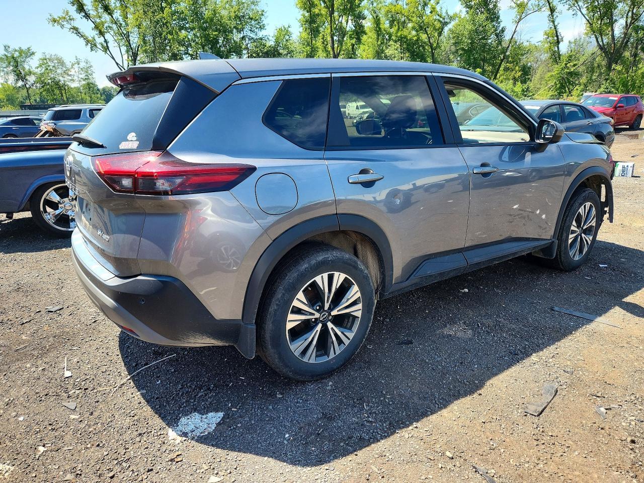 2023 Nissan Rogue Sv - Фото 3