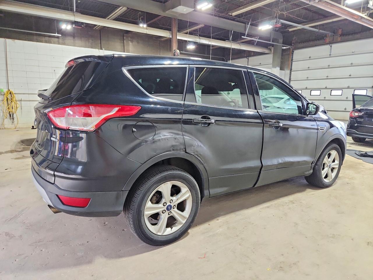 2016 Ford Escape Se - Фото 3
