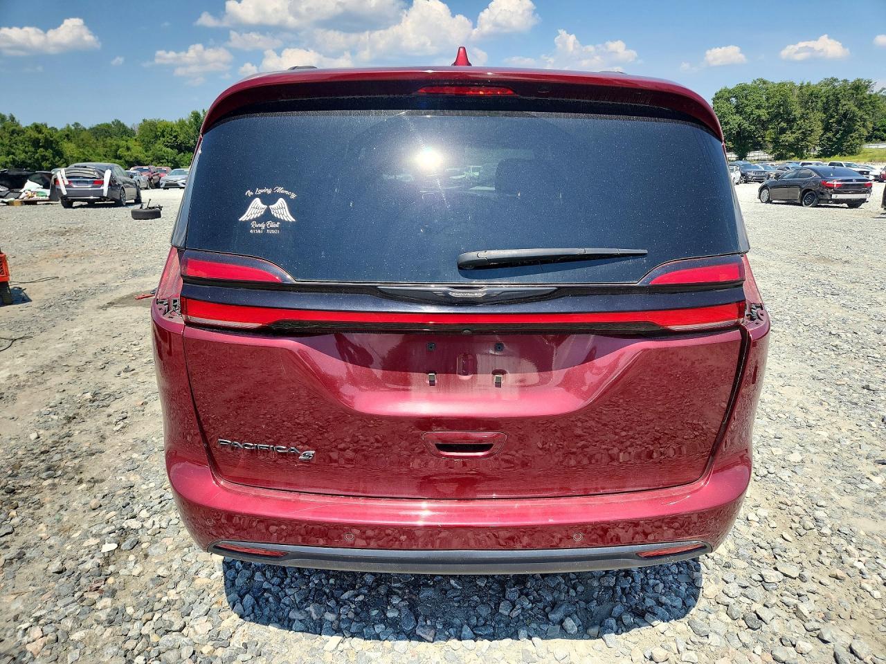 2021 Chrysler Pacifica Touring - Фото 6