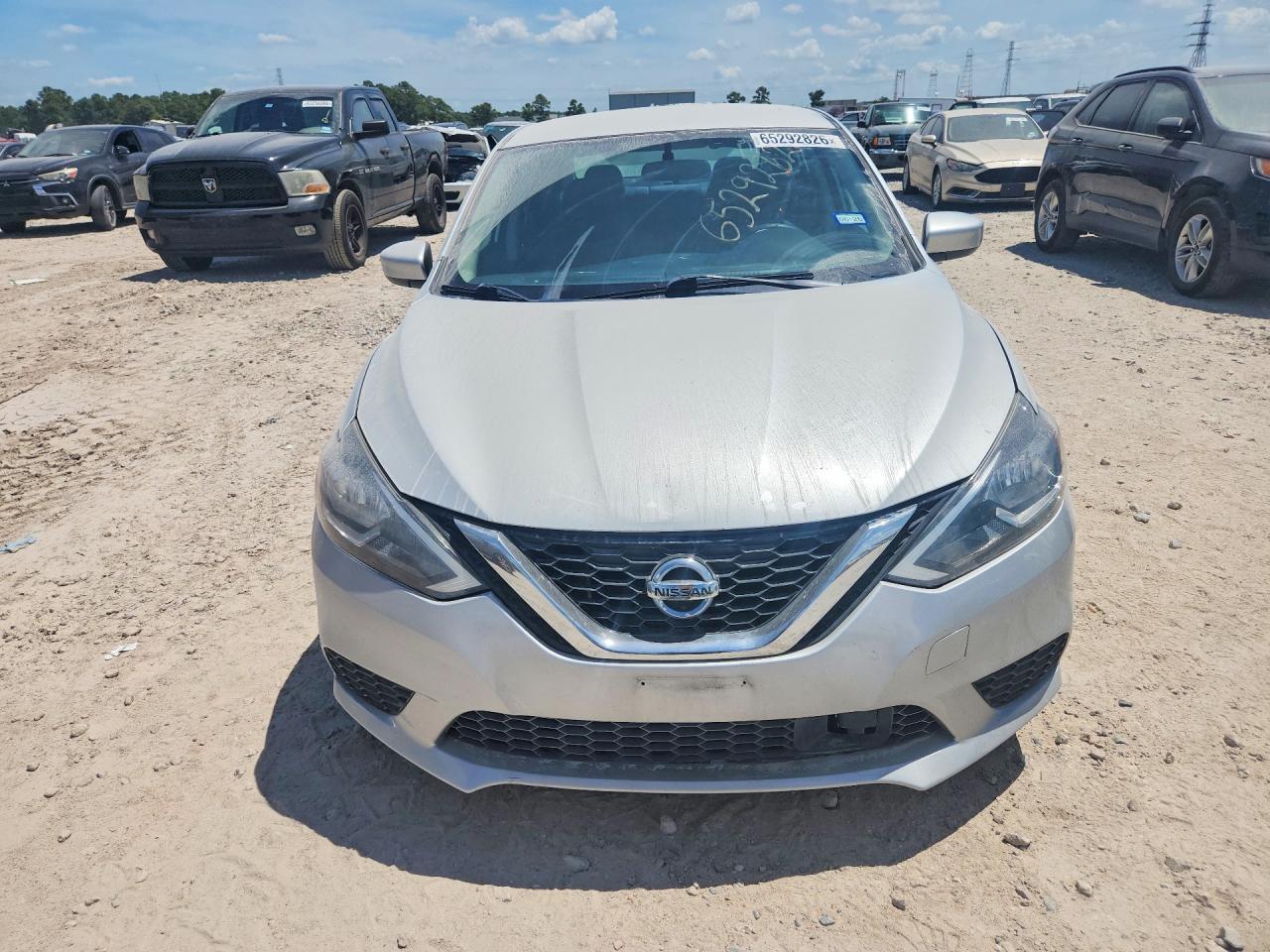 2018 Nissan Sentra Sv - Фото 5