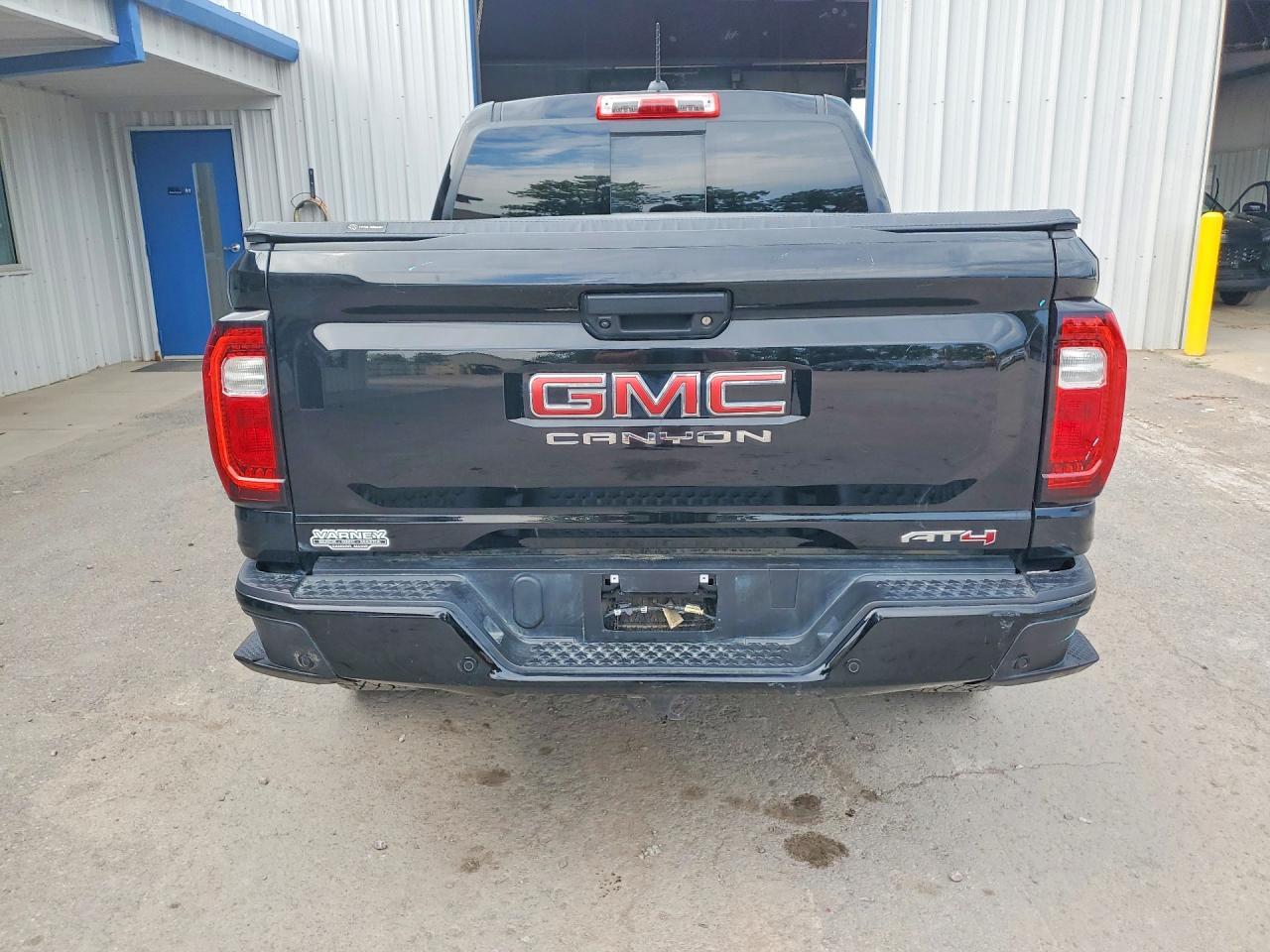 2024 GMC Canyon At4 - Фото 6