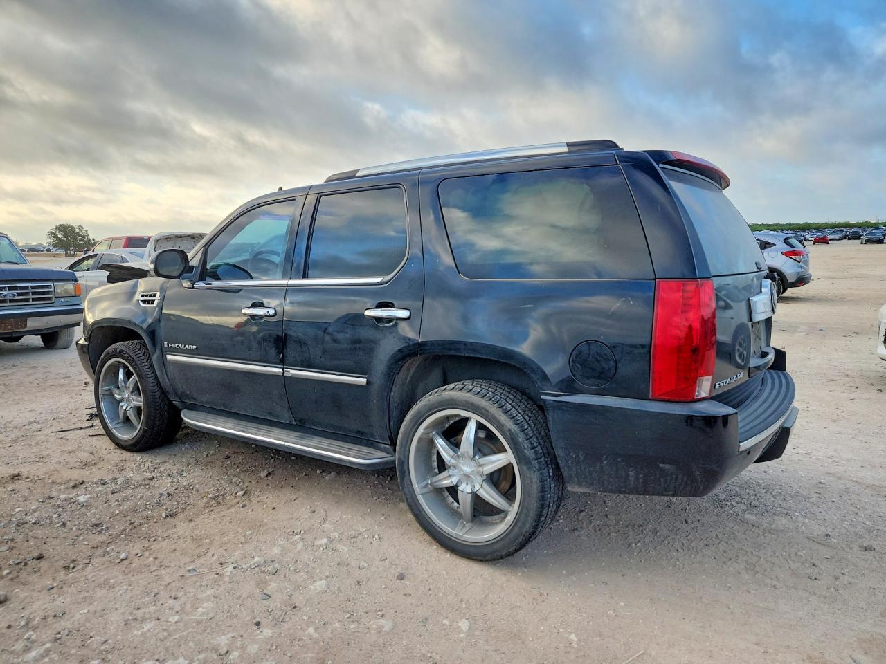 2007 Cadillac Escalade Luxury - Фото 2