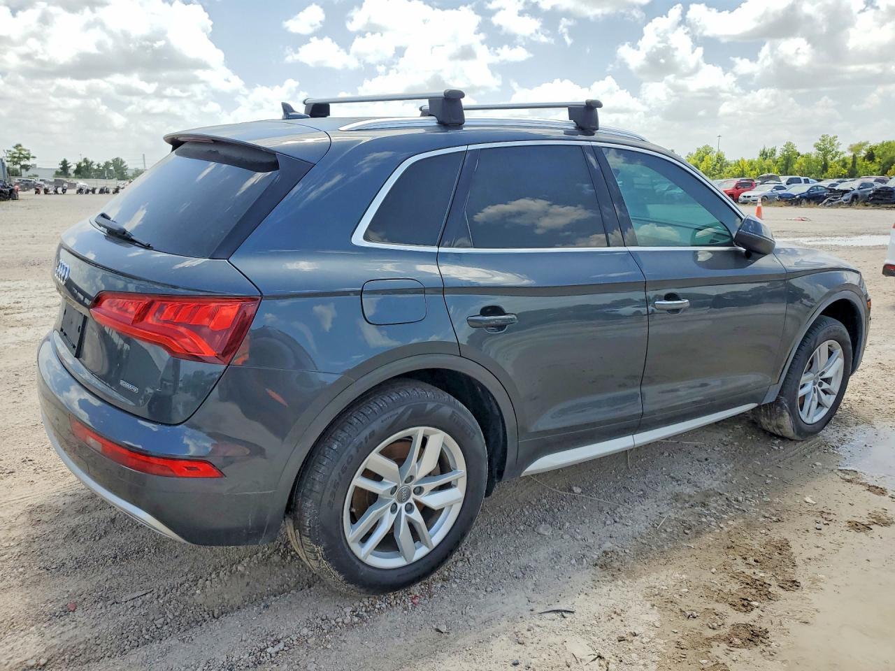2020 Audi Q5 Premium/Titanium Premium - Image 3
