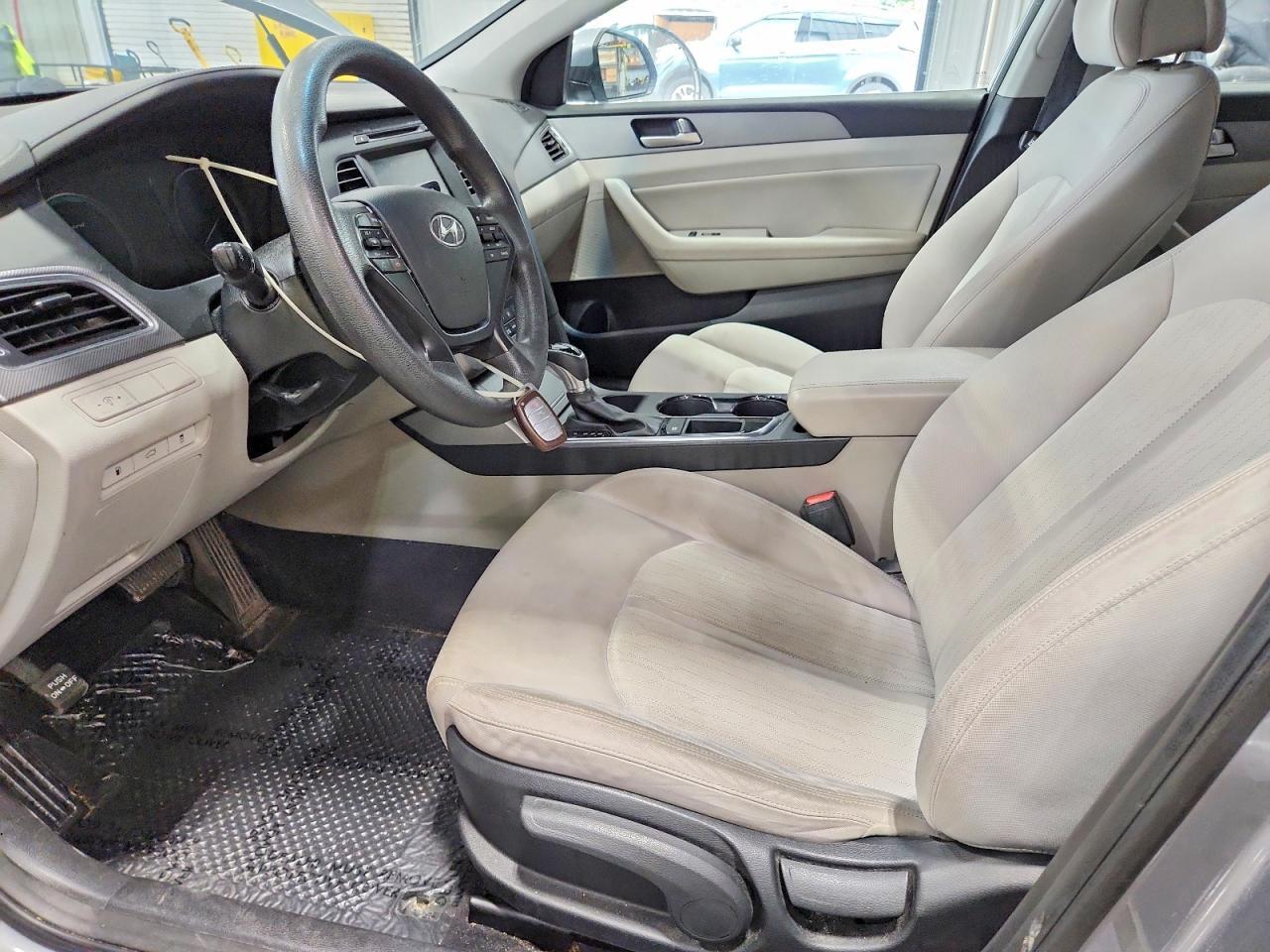 2017 Hyundai Sonata Hybrid Se - Image 7