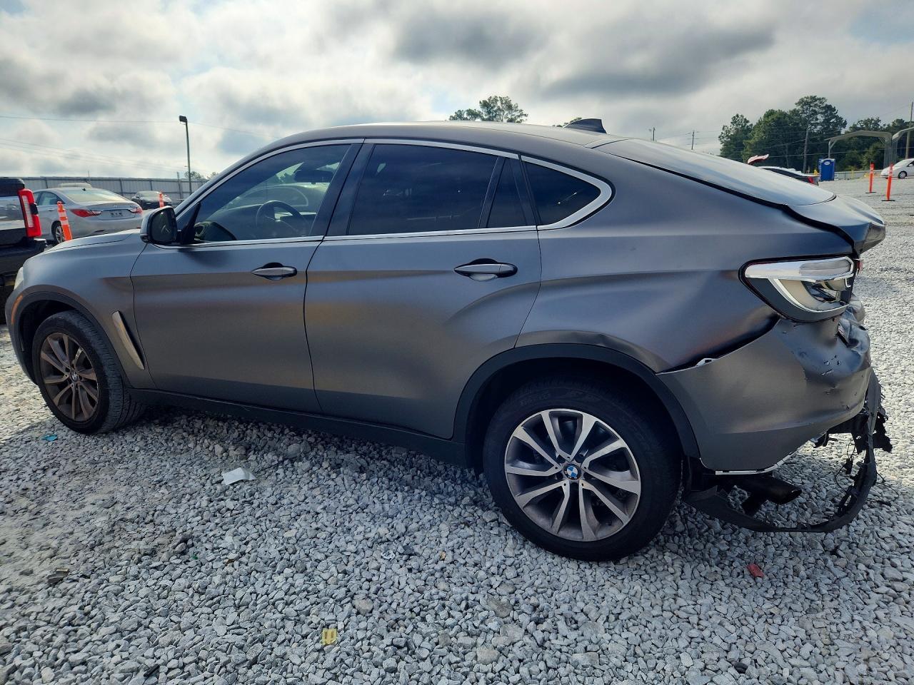 2017 BMW X6 Sdrive35I - Фото 2