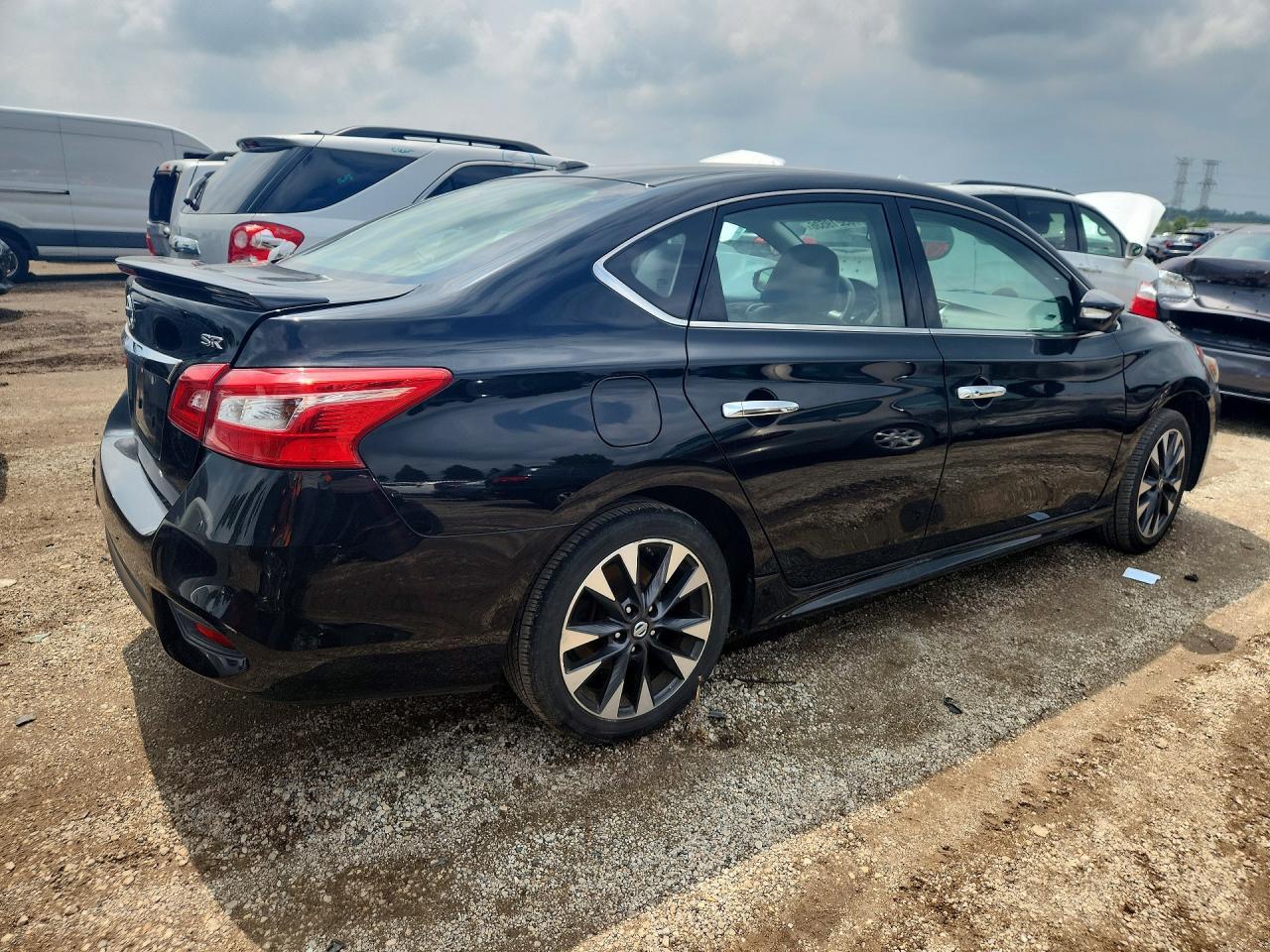 2016 Nissan Sentra Sr - Фото 3