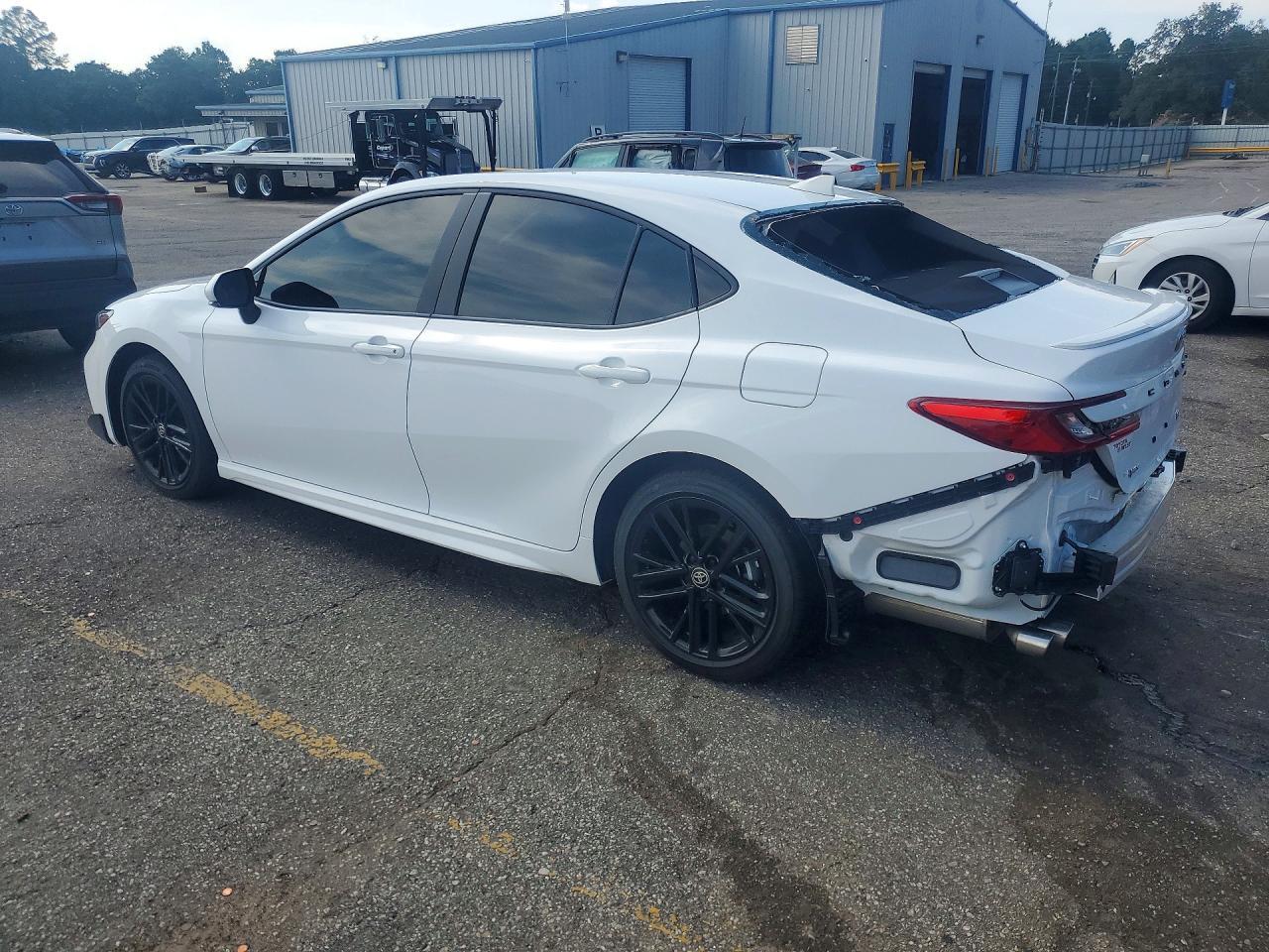 2026 Toyota Camry Se - Фото 2
