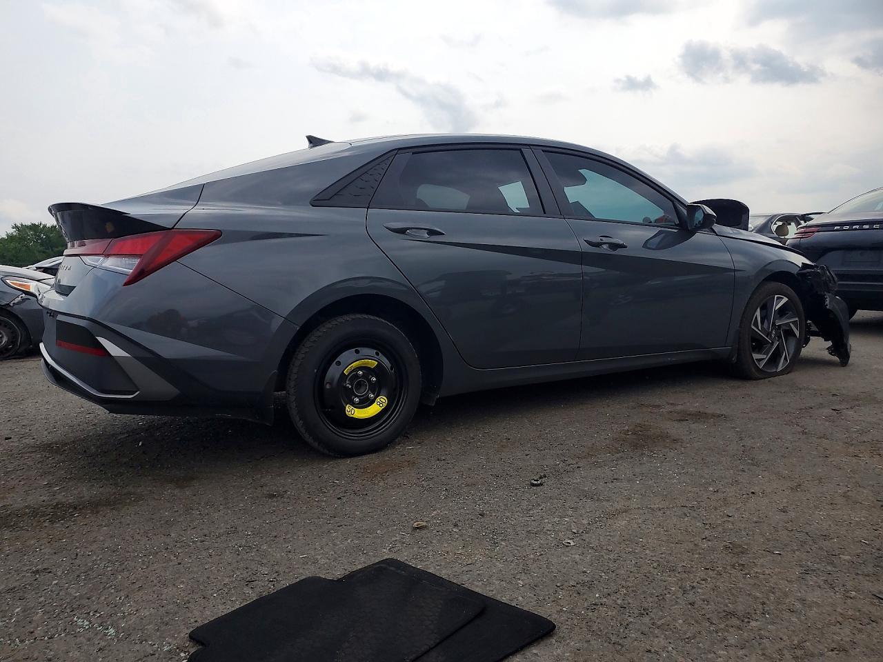 2025 Hyundai Elantra Sel Sport - Фото 3
