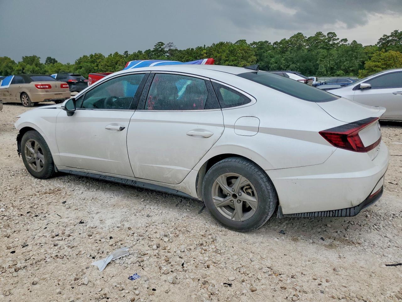 2022 Hyundai Sonata Se - Image 2