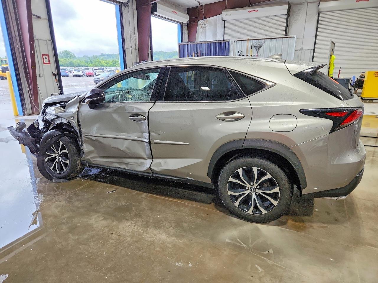 2016 Lexus Nx 200T F Sport - Фото 2