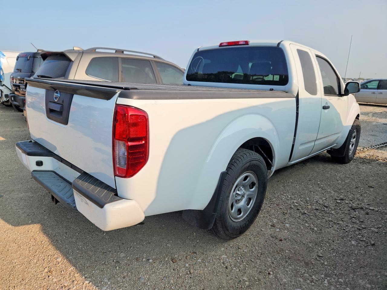 2020 Nissan Frontier S - Image 3