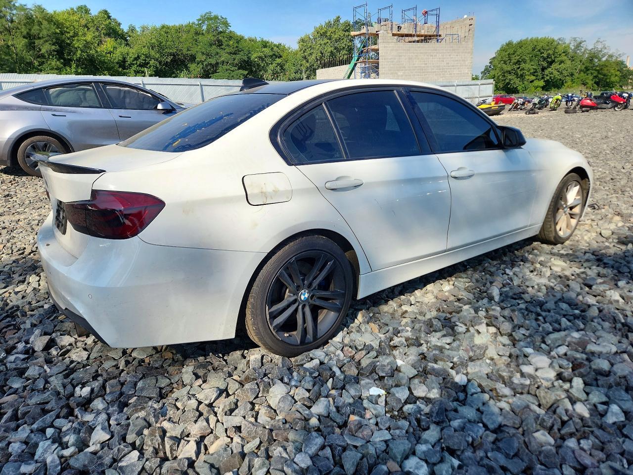 2016 BMW 340 Xi - Image 3