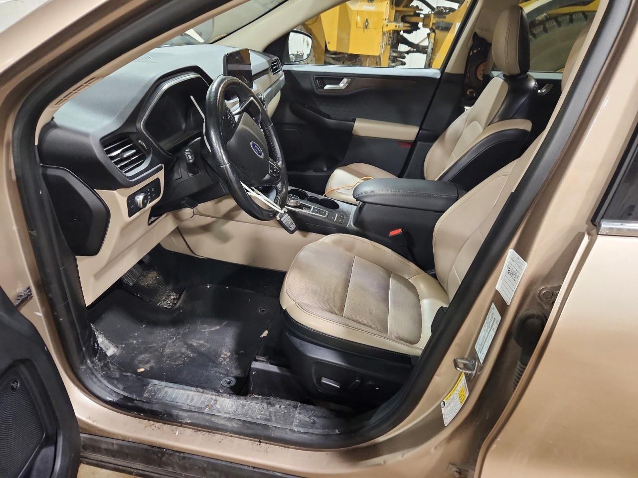 2020 Ford Escape Titanium - Фото 7