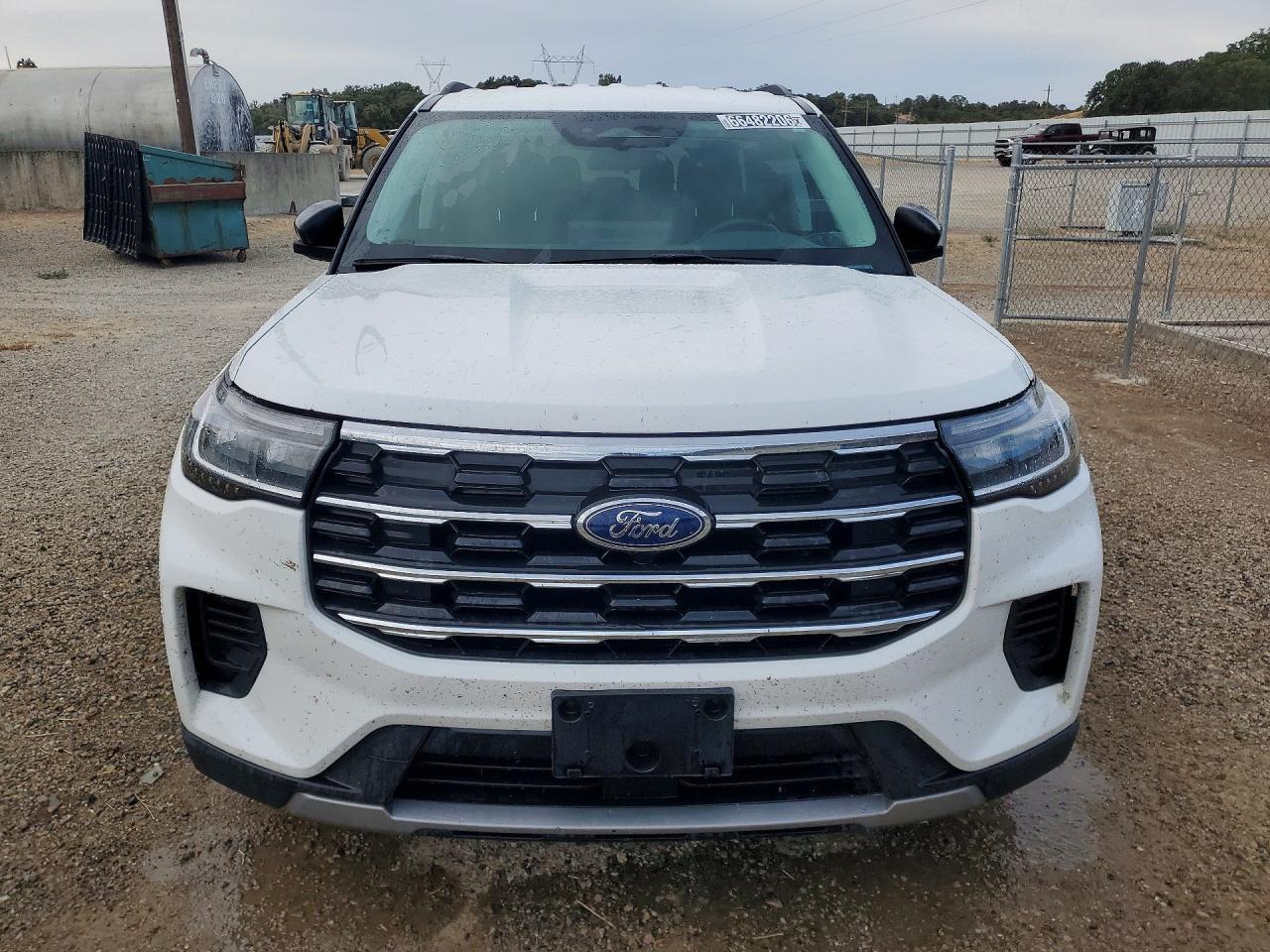 2025 Ford Explorer Active - Фото 5