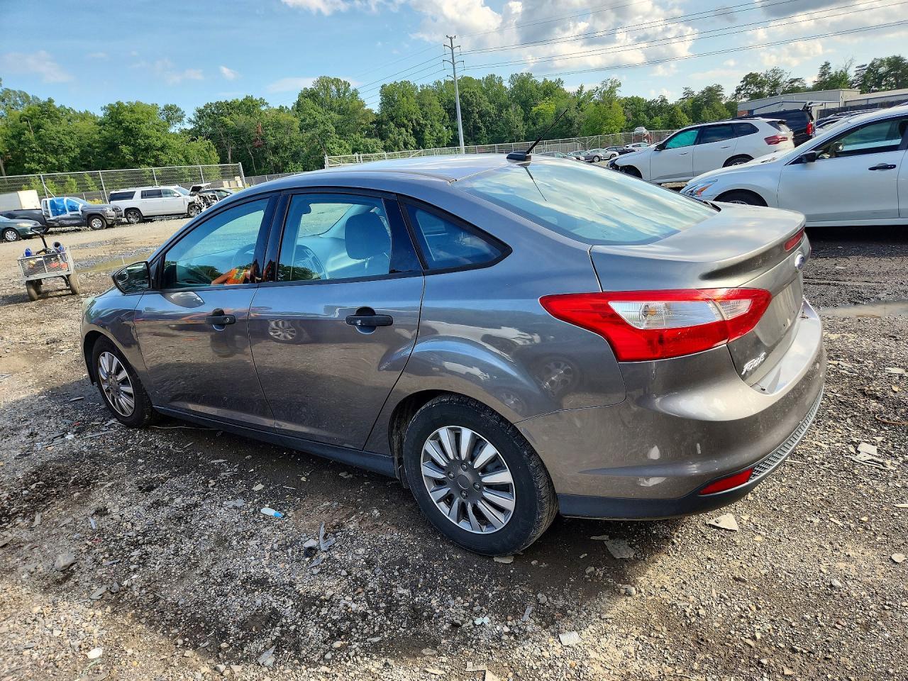 2014 Ford Focus S - Фото 2
