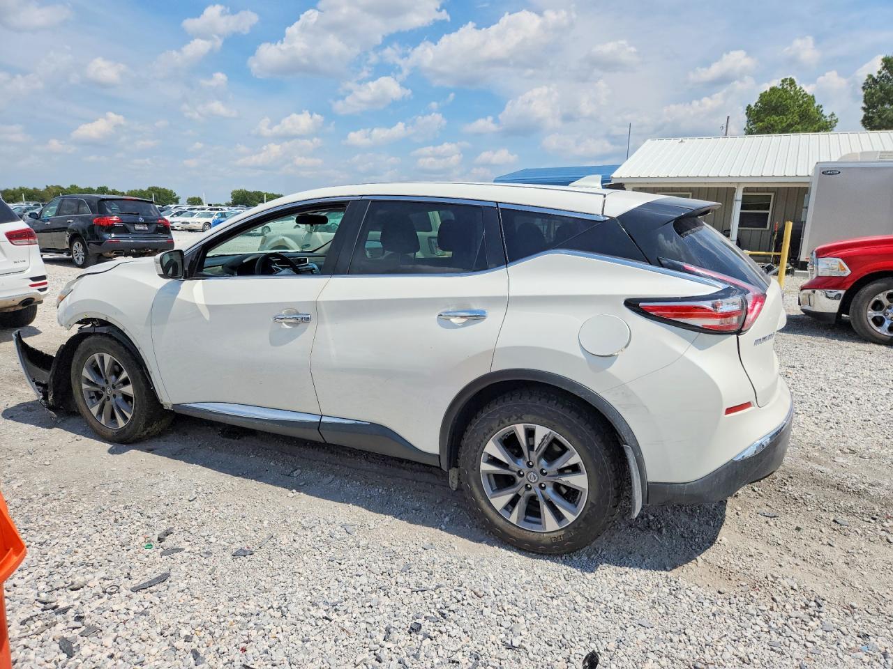 2018 Nissan Murano S - Image 2