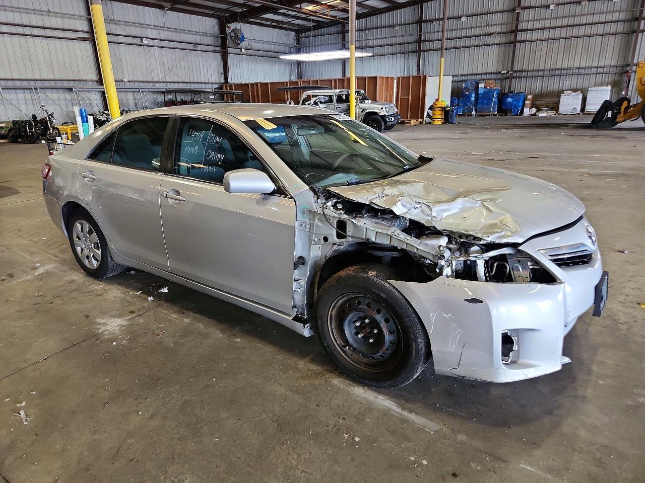 2011 Toyota Camry Hybrid - Фото 4