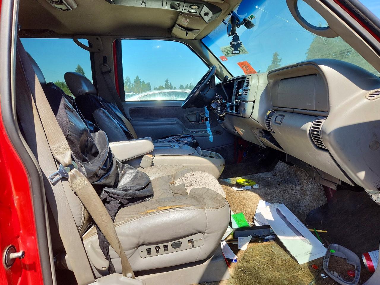 1999 Chevrolet Tahoe K1500 - Фото 7
