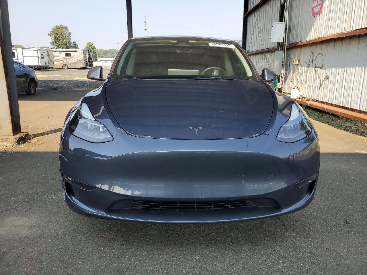 2023 Tesla Model Y - Фото 5