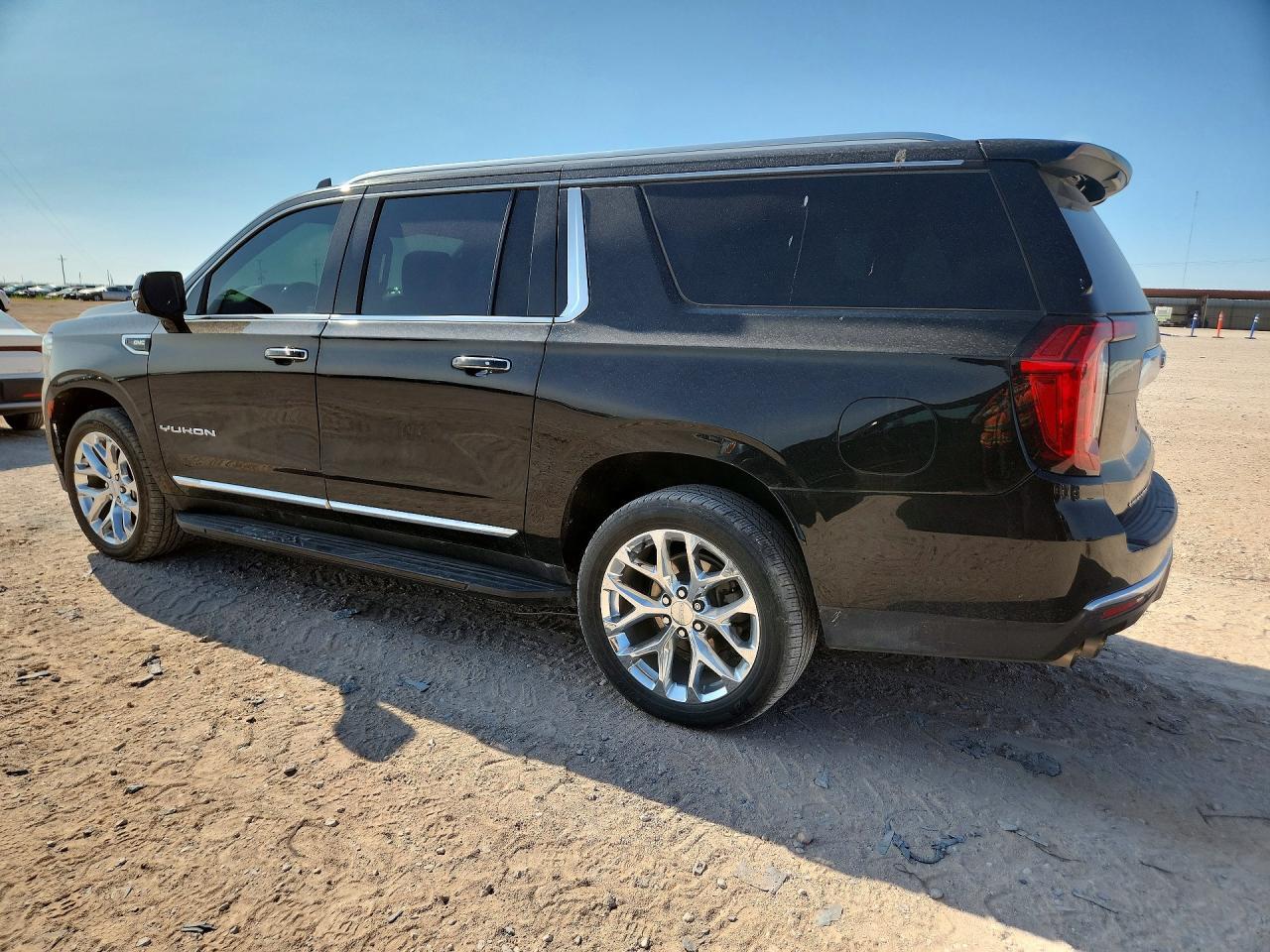 2021 GMC Yukon Xl K1500 Slt - Фото 2