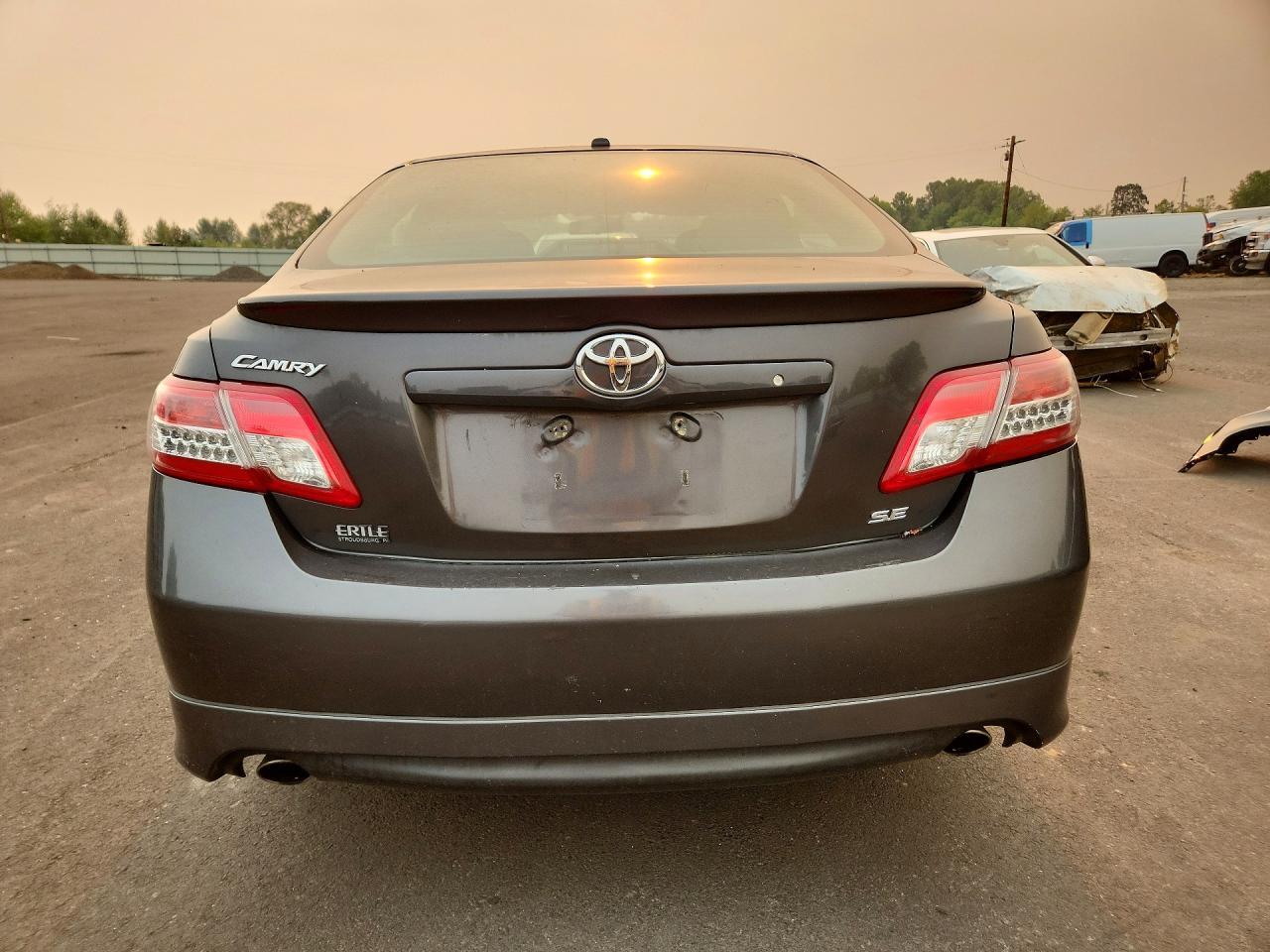 2011 Toyota Camry Se - Фото 6
