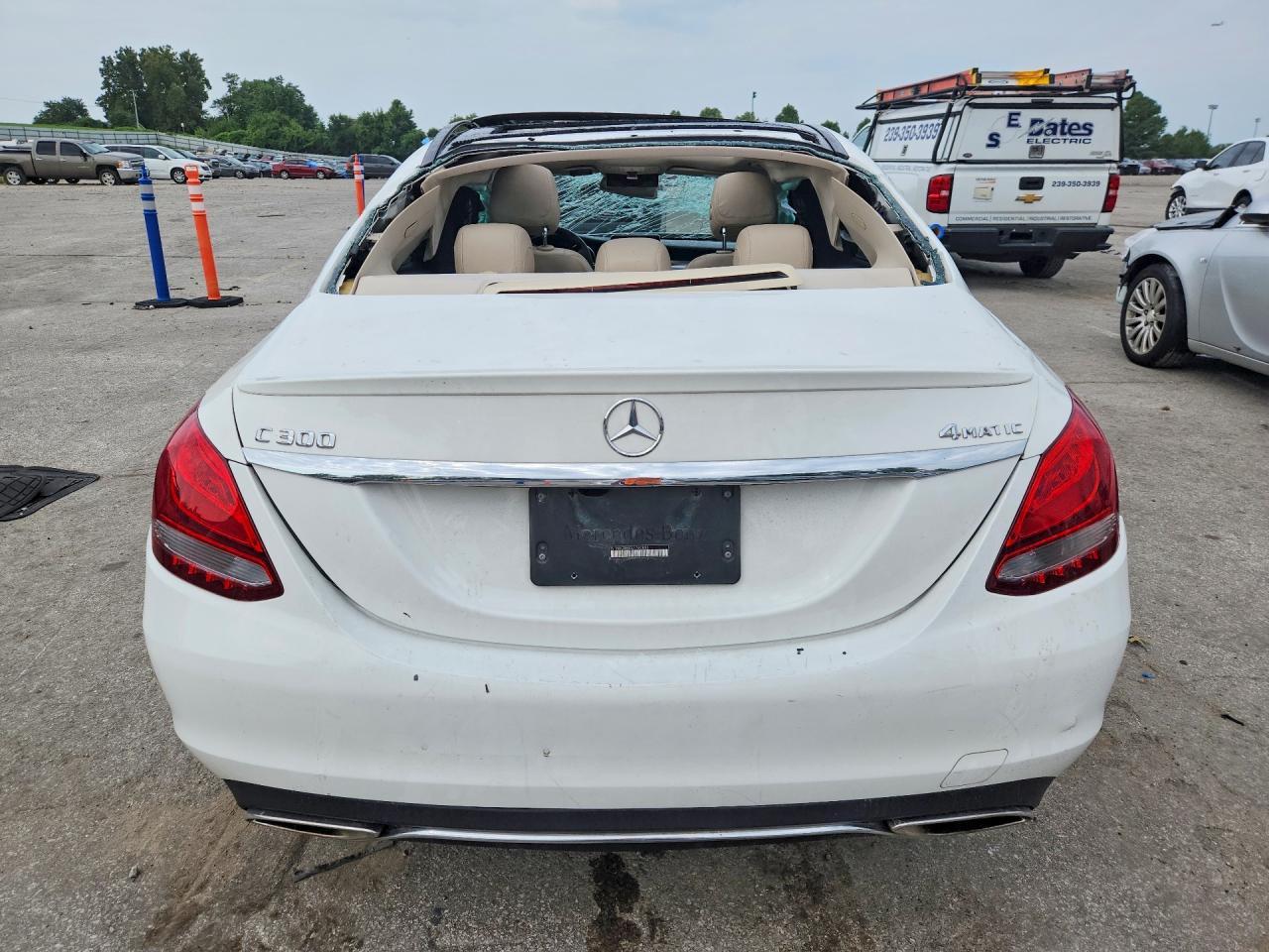 2016 Mercedes-Benz C 300 4Matic - Image 6