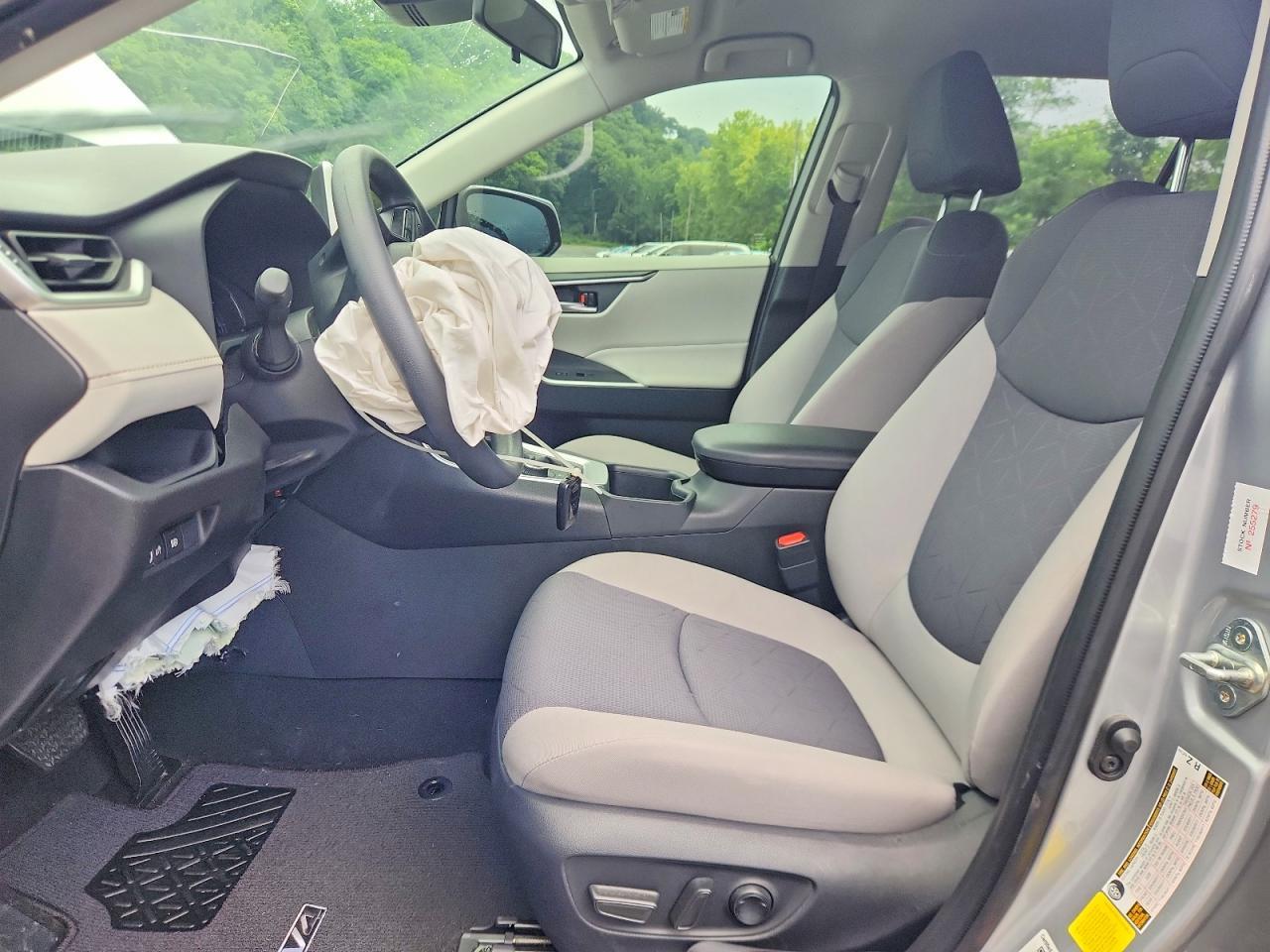 2025 Toyota Rav4 Hybrid Xle - Image 7