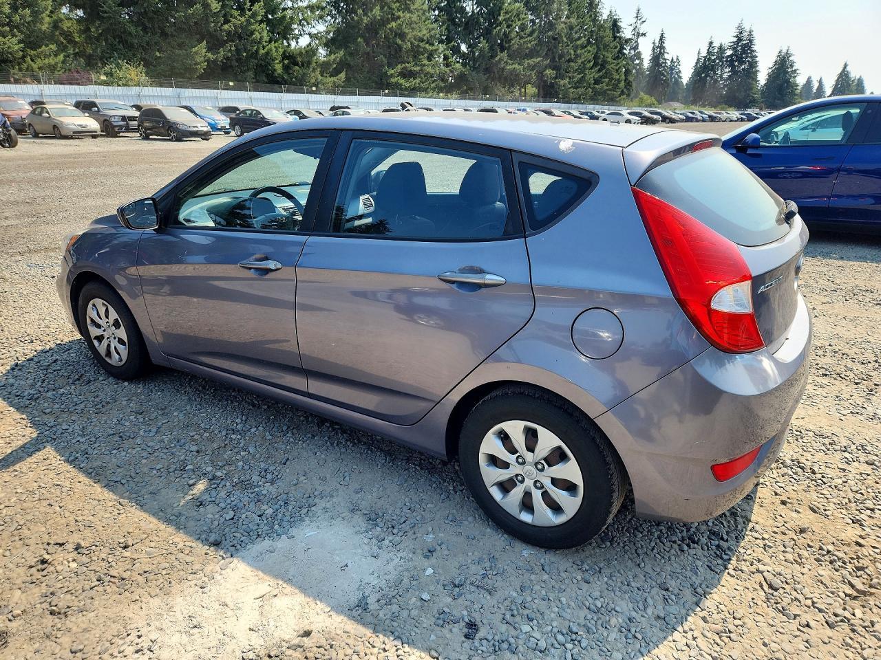 2016 Hyundai Accent Se - Image 2