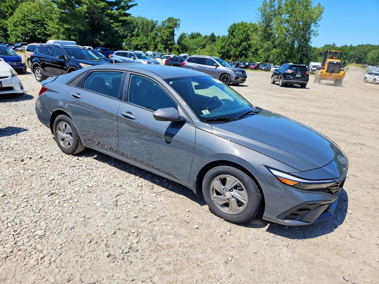 2025 Hyundai Elantra Se - Фото 4