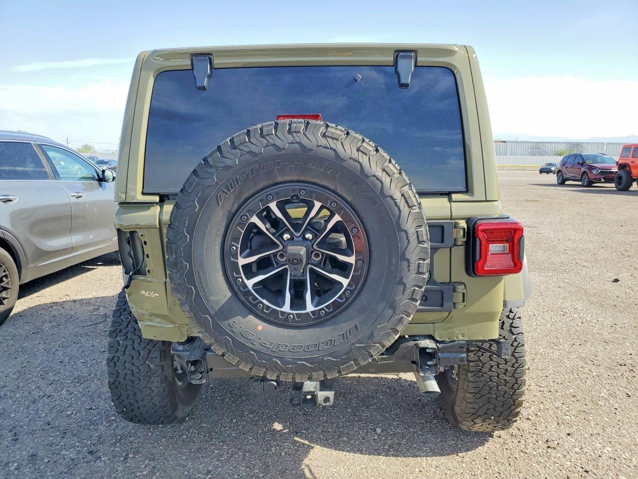 2025 Jeep Wrangler Rubicon - Image 6